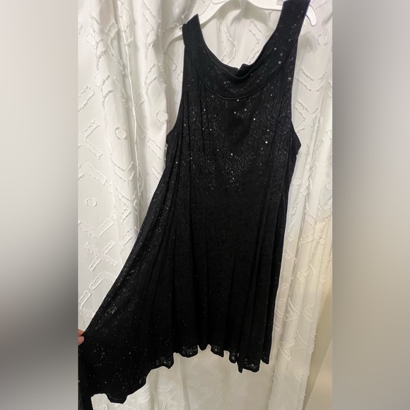 WOMENS PLUS SIZE DRESS - R&M RICHARDS BLACK LIKE SEQUINS ALL OVER LENGTH 43” ZIP - Picture 5 of 5